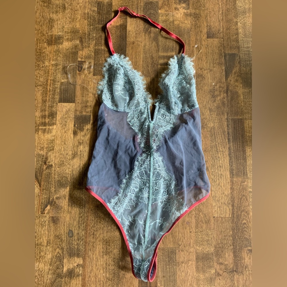 BNWT Victorias Secret Halter Bodysuit Size XS